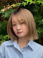 カルム(kalm)&nbsp;20代30代ミニボブ前髪あり前髪なし顔周りレイヤーカットオリーブ