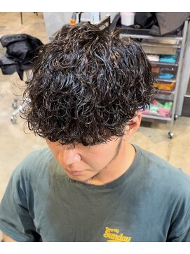 ルーメン 岐阜(ROOO MEN) 波巻きプードルマッシュ2ブロ刈り上げスパイラル