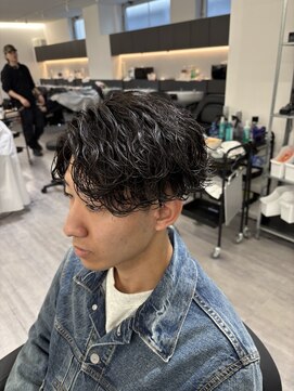 ビカムメンズヘアー 栄店(become men's hair) 波巻きセンターパート/大人メンズヘア