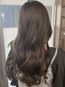 ビーシャンス(B.Chance) 透明感×ブラウンカラー