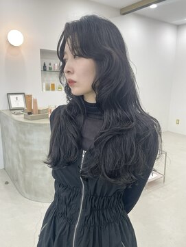 スヴニール(souvenir) ロングパーマ　デジタルパーマ　コテ巻き風パーマ