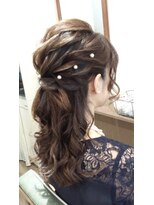 秋葉原コットン ヘアセット専門店&nbsp;ルーズハーフアップ