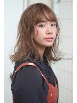 コワファースト 別府 ミディアムボブ