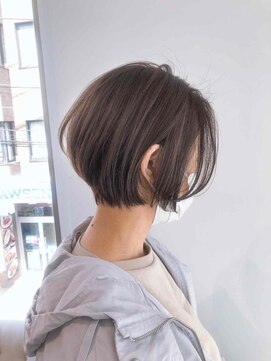 ネオリーブエム(Neolive em;) 襟足すっきショートボブ