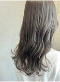 カーキベージュカラー