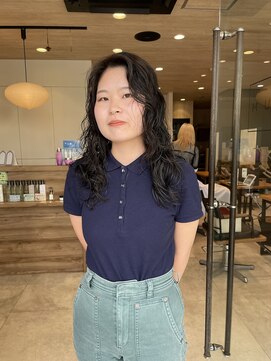 ミューズ バイ ケンジ(MUSE by KENJE) ロングカーリー