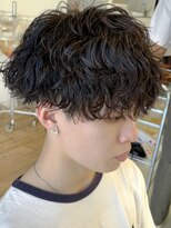 ウェイビーエフティフィフス 横浜西口(WAVEY ft.fifth)&nbsp;ツイストスパイラルパーマ波巻きスパイラル刈り上げマッシュ