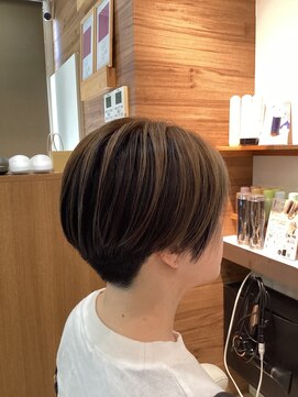 ヘアー ボニータ(hair bonita) インナーカラー、ハイライト、アンブレラ