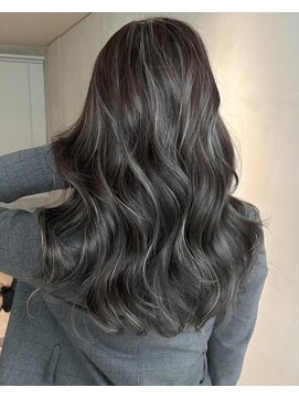 ヨロ 小岩(YOLO) ハイライトカラーミルクティーベージュケアブリーチダブルカラー