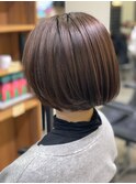 くびレイヤーエモージュ小顔前髪外ハネボブチェリーブラウン