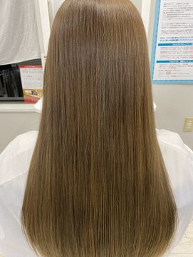 ヘアアンドメイク サファイア 豊橋店(ヘア&メイク SAPPHIRE) #ロング#明るめカラー#グレージュ#イエローベージュ#艶髪