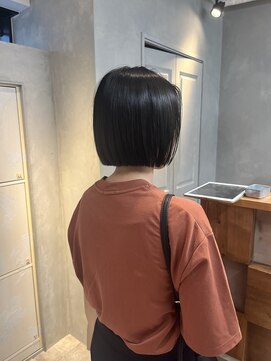 レス 伏見(LESS) ナチュラルボブ