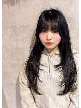 メルバイグラフ 梅田(mel by GRAFF) 可愛くなりすぎない大人顔まわりレイヤーカット