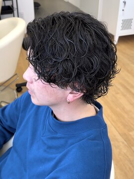 ビカム 名駅(become) 【黒髪サーフカールパーマ】名古屋メンズウルフセンターパート