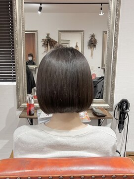 ヘアメイク アンフィ(amphi) 丸~くまとまるボブ..~**.