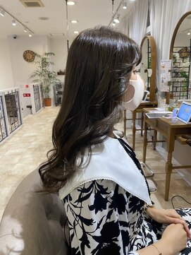 サンクチュアリ ウィズエデン 京橋店(Sanctuary with eden) オリーブベージュ