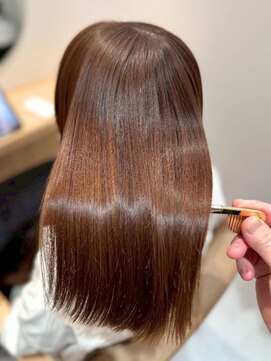 ヘアメディカルサロン 大阪梅田 髪質改善/トリートメント/ストレート/縮毛矯正