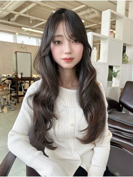 キアラ(Kchiara) 小顔レイヤー透明感カラーkchiara天神新名敬子