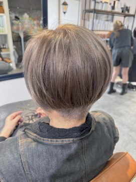 ルフ ヘアーデザイン(ruf hair design) お洒落を楽しむ白髪染めスタイル