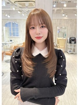 レイラバイアフロート 吉祥寺(Lila by afloat) レイヤーカット／顔まわりレイヤー／くびれミディアムレイヤー