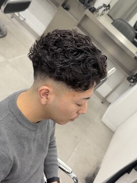グルーマーズトウキョウ(GROOMER/S TOKYO) men's/メンズ/フェード/バーバー/ハードパーマ/スペインカール