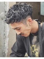ベル 新宿(Belle)&nbsp;メンズ　アパレル系男子に人気！刈り上げに強めパーマスタイル