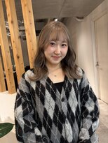 アイリー 名古屋(A/LEE)&nbsp;ミルクティーグレージュ/ブリーチ/顔まわりカット