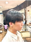 爽やかシルエットのナチュラルメンズカット