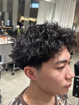 ケーオーエスビューティー(K O S beauty) スパイキーパーマ