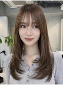 ミディアムレイヤー レイヤーカット 顔まわりレイヤー