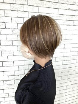 マール(marl)の写真/頭皮にも髪にも優しいカラーで年齢とともに変化するお悩みにも寄り添った施術を心がけています。