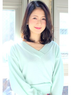 ミュージアム(MUSEUM) ■MUSEUM■ふわっと柔らかカールのミディアム♪