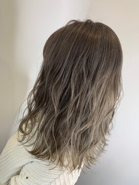 アレクサンドル オブ カラーズ トヤマ(ALEXANDRE OF COLORS TOYAMA) 透明感グレージュ