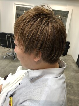 ミラバイグリーン(Mira by green) 【担当JUN】ハイトーンアッシュｘツーブロック