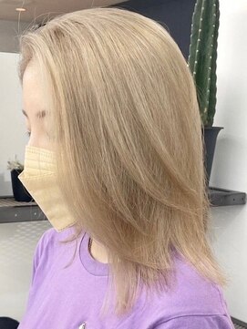 ウィコ 新宿(WICO) ホワイトベージュ[新宿駅/チョコレート/ダブルカラー]