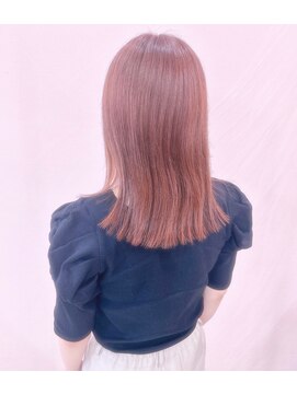 エイムヘアメイク 舟入店 切りっぱなしミディアム×ピンクカラー
