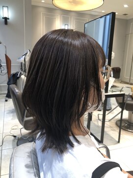 ネオリーブギンザ 銀座店(Neolive GINZA) レイヤーボブ　顔まわりカット　明るい白髪染め　銀座