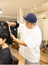 マド 楠本 英治