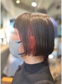 ボブ×インナーカラー