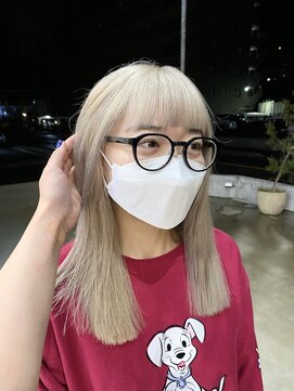 エマン(AIMANT) ホワイトベージュ