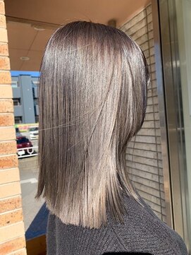 ルーツ(Roots) 透明感カラー