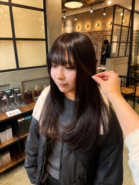 ジュイール(Jouir) 深みのあるワインレッド系カラー