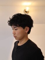 シーンバイラッド ヘルム(SCENE by RAD helm)&nbsp;清潔感と束感の好印象ビジネスヘアメンズカットセンターパート