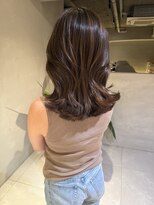 リベラル(liberal)&nbsp;ミディアムレイヤー ナチュラルハイライト 【20代/30代/40代】