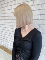 アン シュシュ(un chouchou)&nbsp;抜きっぱなし風ブロンド