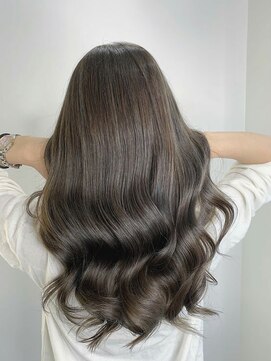 テイラー(Taylor) 【Taylor】大宮　ツヤ巻きウェーブ×グレージュ