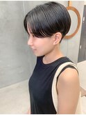 刈り上げショート、刈り上げ女子、ハンサムショート