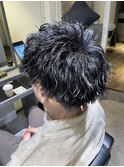 ツーブロック刈り上げマッシュ　ハードツイストスパイラルパーマ