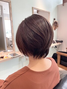 ルアナ(LUANA) 秋色ショート