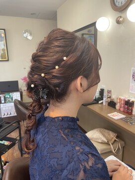 サロンドミナ(SALON DE MINA) 編み込み＆編みおろしヘアー
